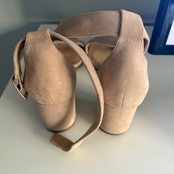 OnThread Nude Block Heel Sandals - Size 11 - - Picture 4 of 7